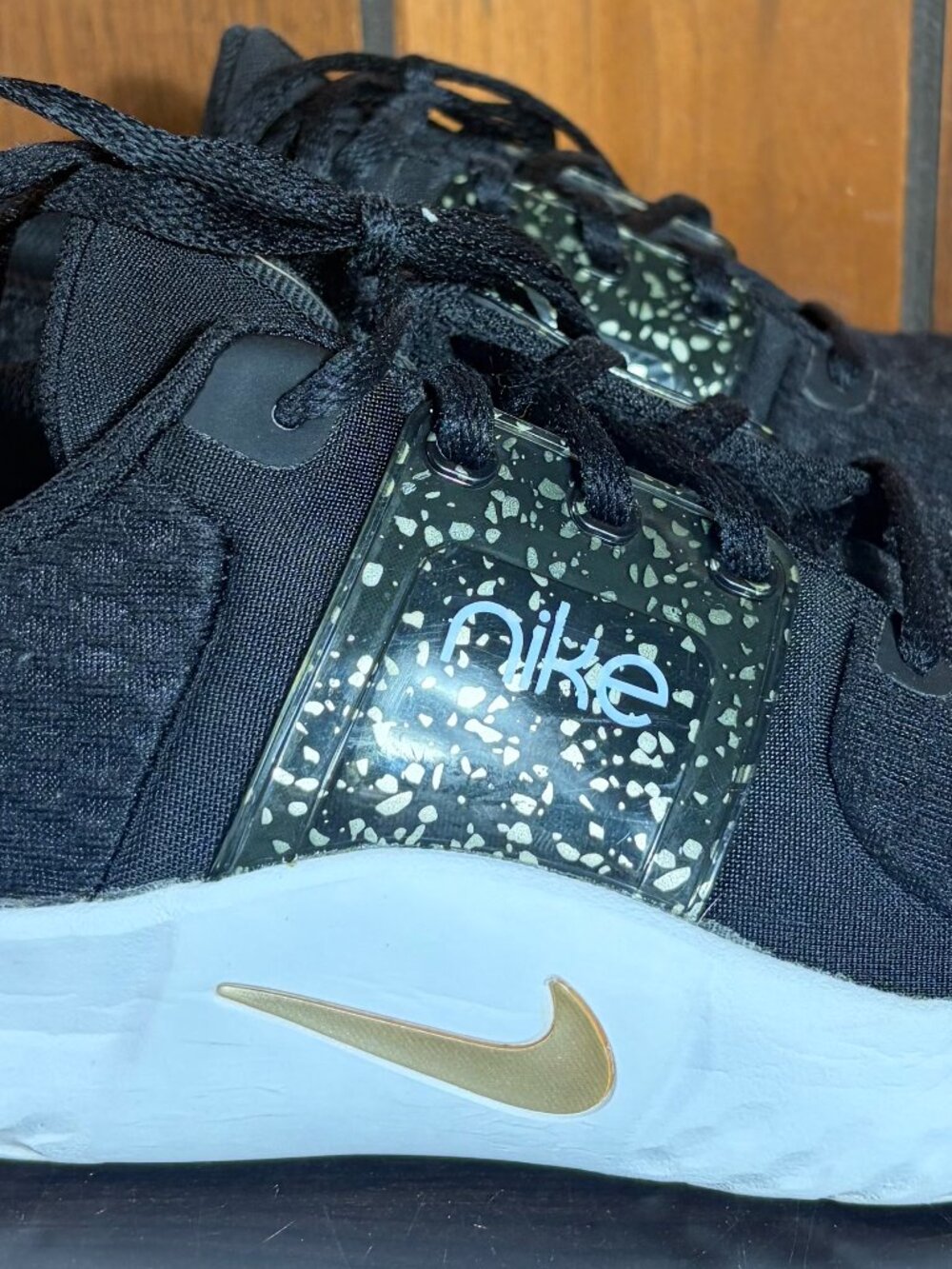 Nike Renew In-Season TR10 Premium Womens Training Shoes Sz 9 Black/Metallic Gold
